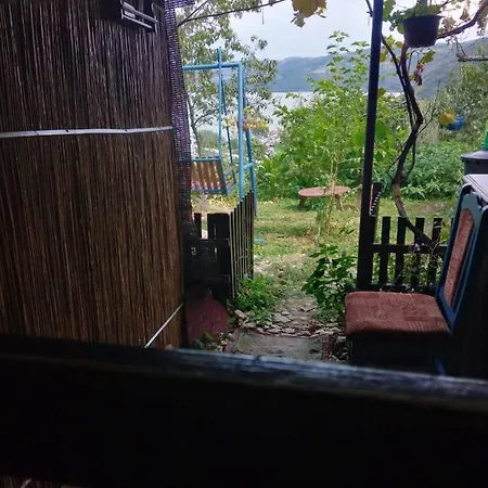 Jonovic Bed & Breakfast *