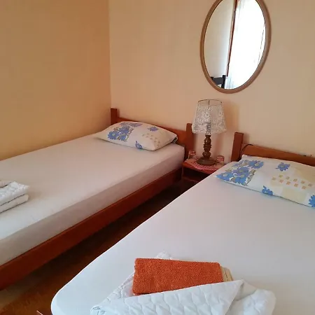Jonovic Bed & Breakfast *